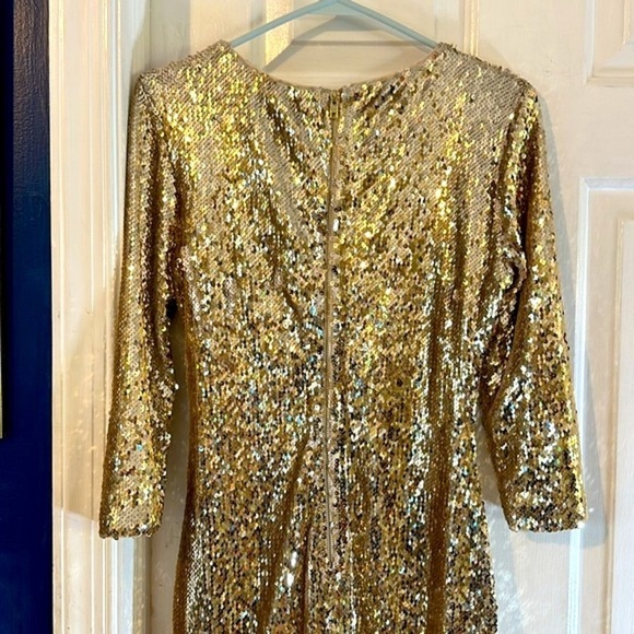NWT Women’s Lulu’s Gold Sequined Mini Dress Size Small - Picture 7 of 9